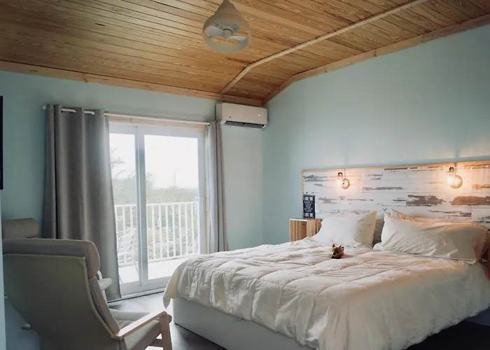 Bed and Breakfasts in Marathon