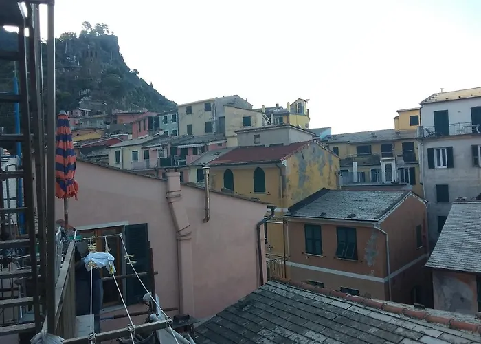 Pensions in Vernazza