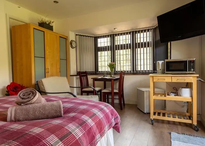 Guest Houses in Hatfield (Hertfordshire)