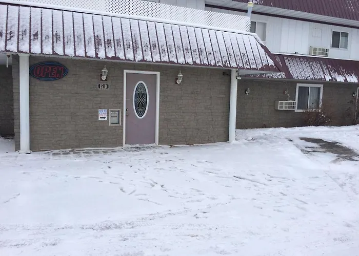 Motels in Thief River Falls