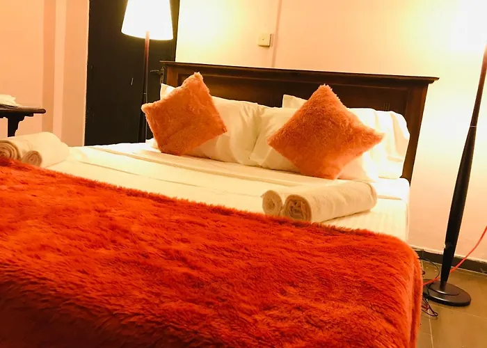 Cheap Hotels in Gampaha