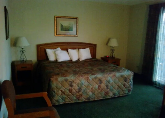 Motels in Claremore