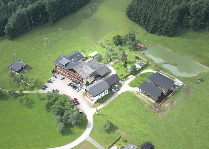 Cheap Hotels in Attersee