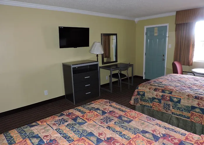 Motels in Robinson