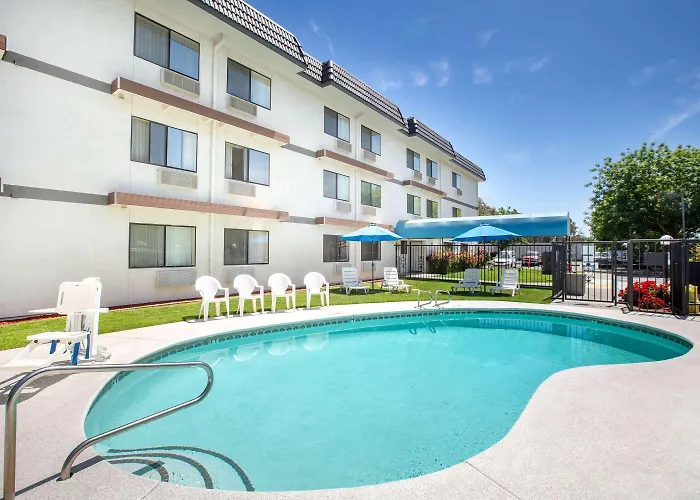Cheap Hotels in Woodland