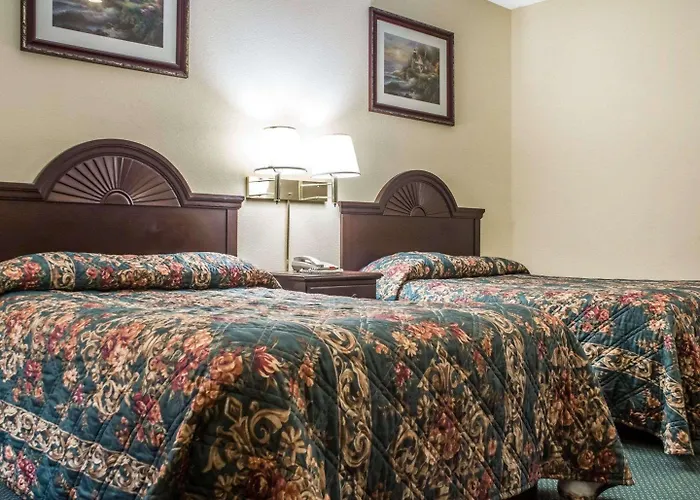 Cheap Hotels in North Syracuse