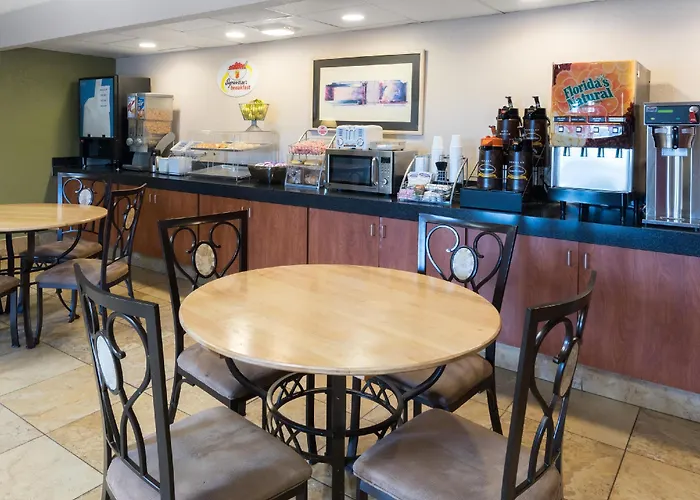 Cheap Hotels in Strongsville