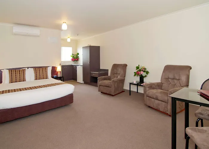 Motels in Takanini