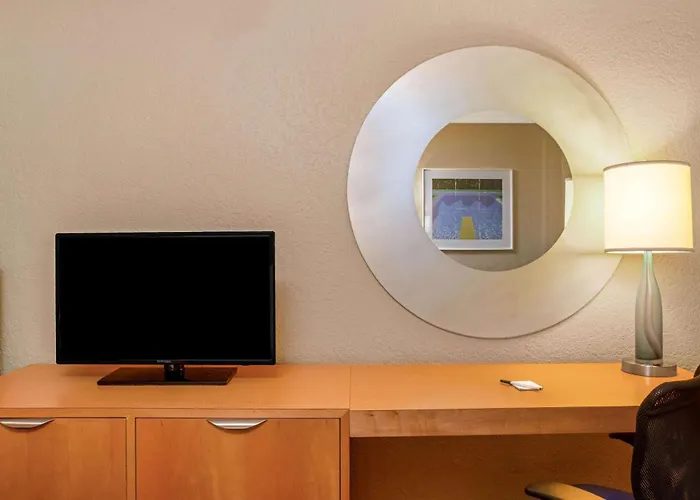 Cheap Hotels in Coral Springs