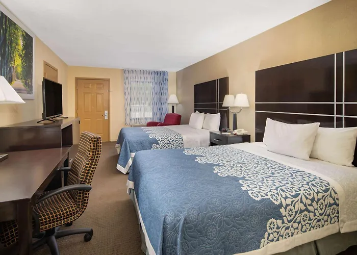 Cheap Hotels in Thomaston