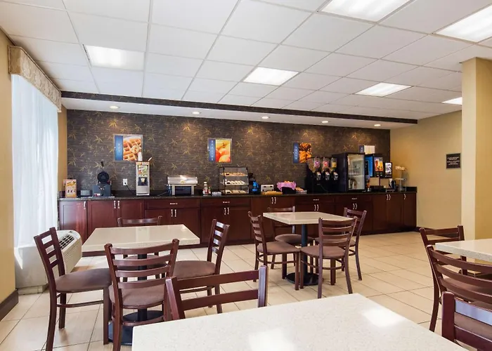 Cheap Hotels in West Springfield