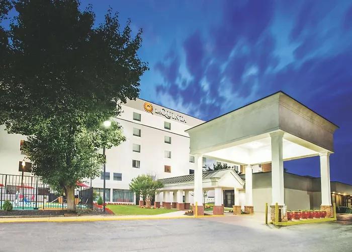 Cheap Hotels in Capitol Heights