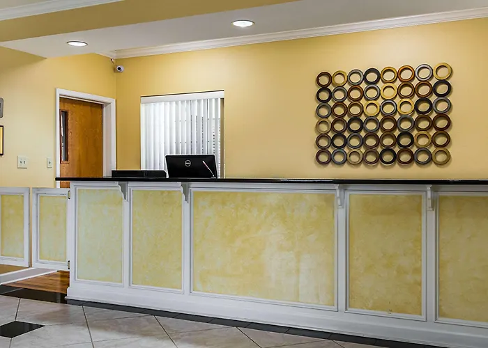 Cheap Hotels in Bryant