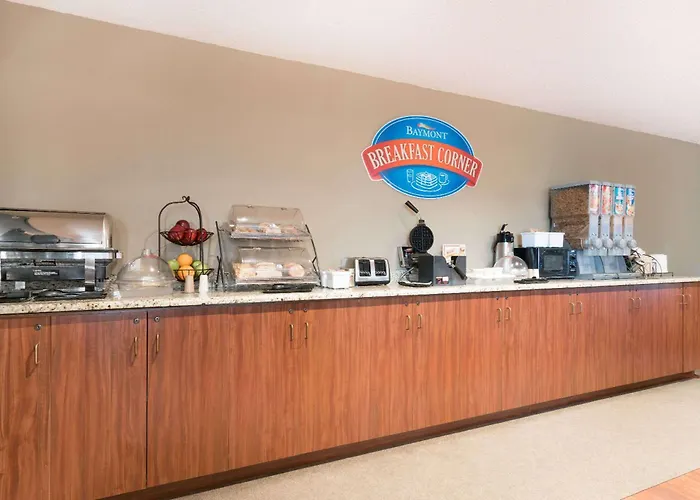 Cheap Hotels in Marshfield