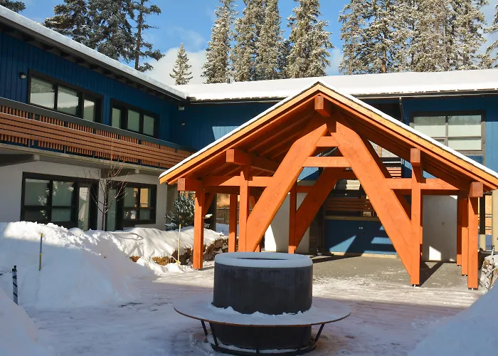 Motels in Canmore