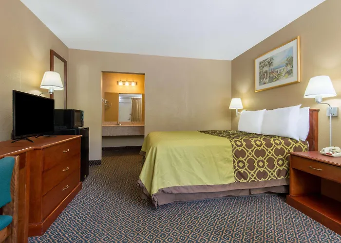 Cheap Hotels in Clanton