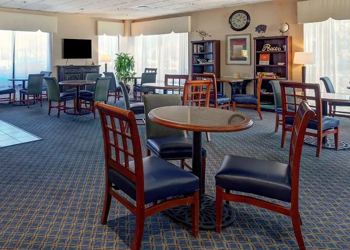 Cheap Hotels in Amherst