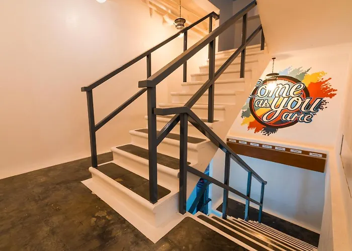 Hostels in Coron