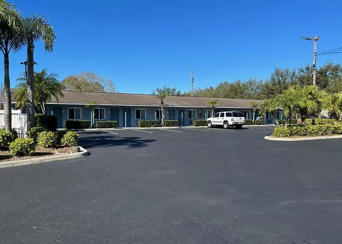 Motels in Brandon