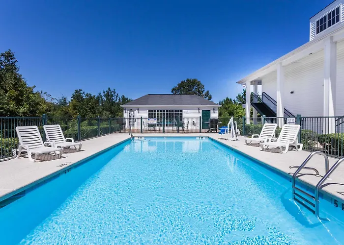 Motels in Duncan
