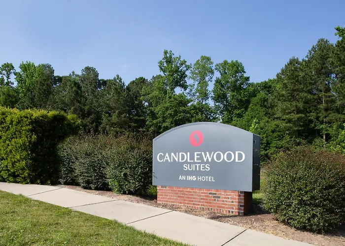 Cheap Hotels in Apex
