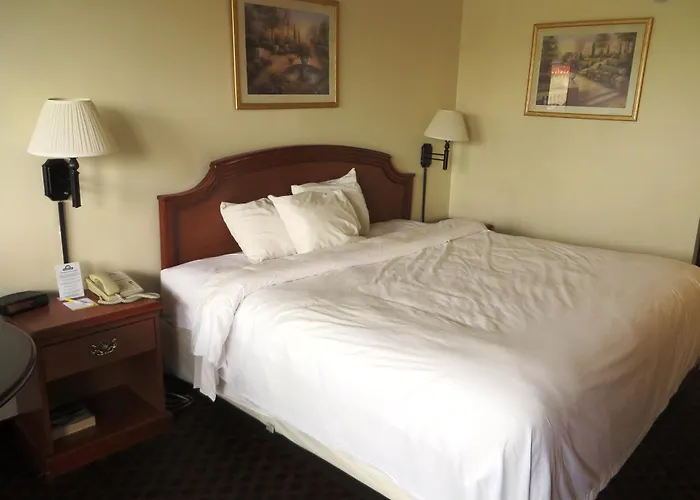 Motels in Plainfield