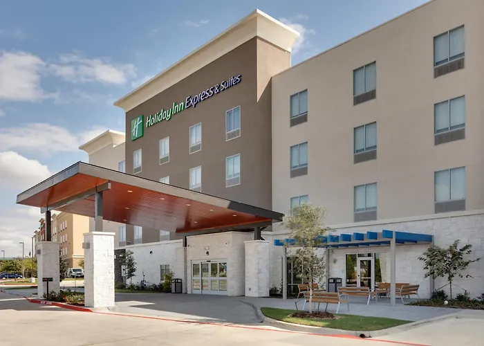 Cheap Hotels in The Colony