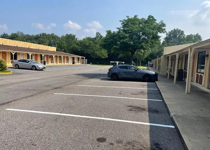 Motels in New Castle