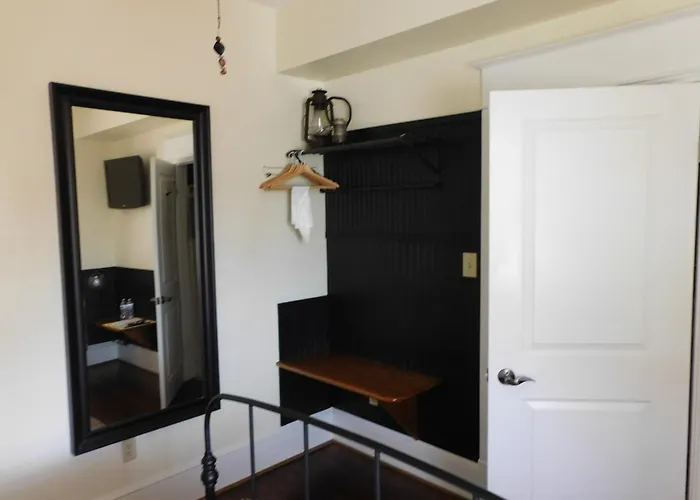 Bed and Breakfasts in Rocky Mount