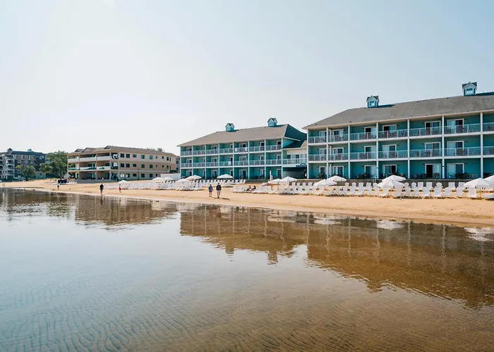 Cheap Hotels in Traverse City