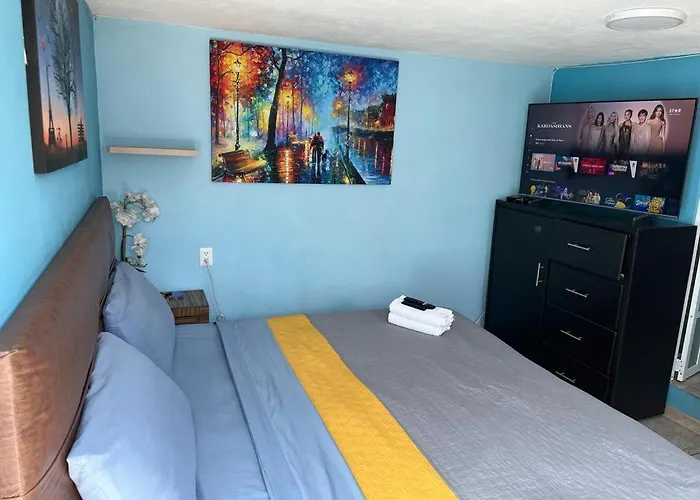 Cheap Hotels in Morelia