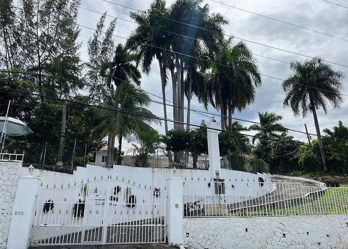 Pensions in Montego Bay