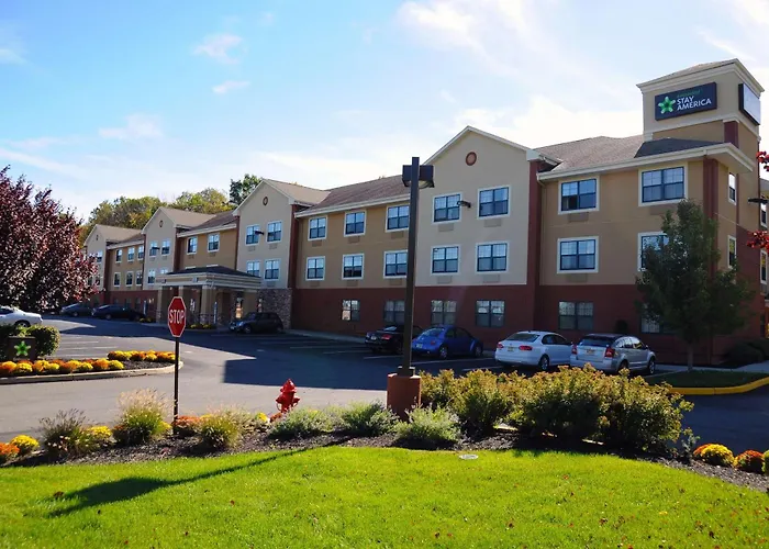 Cheap Hotels in Budd Lake