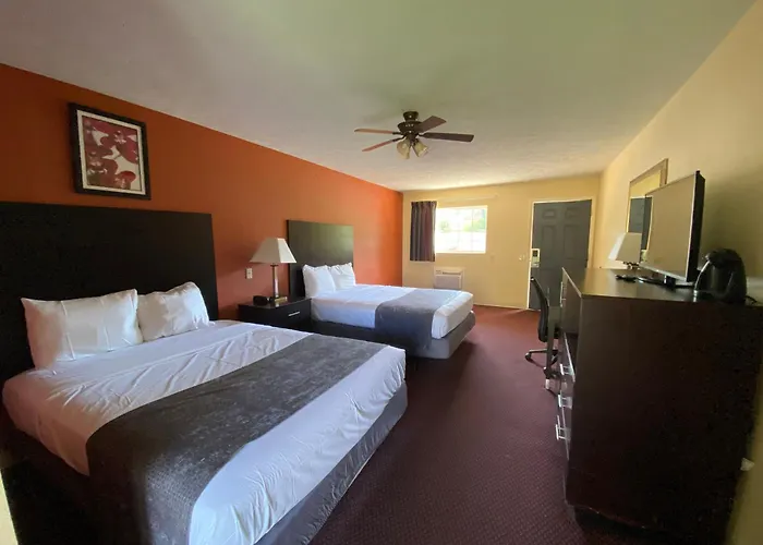 Motels in Berryville
