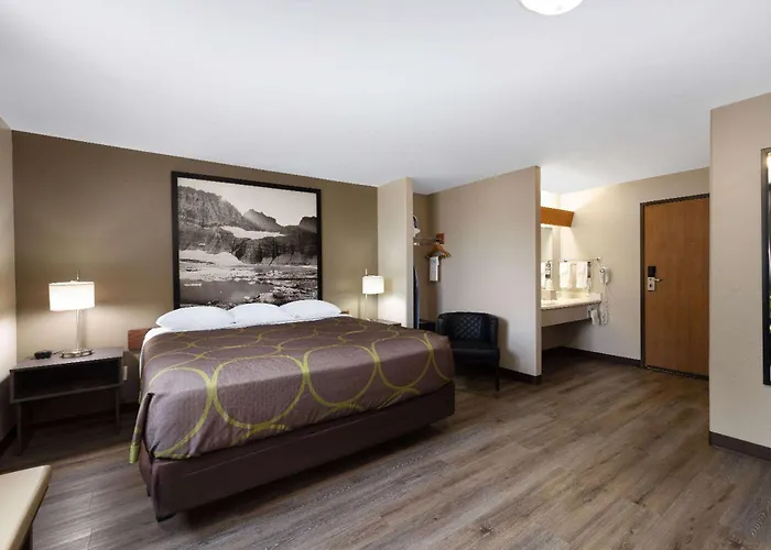 Motels in Townsend