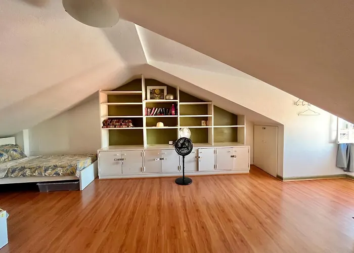 Hostels in Cascais