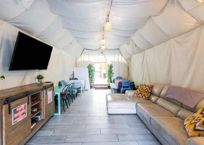 Hostels in Oceanside