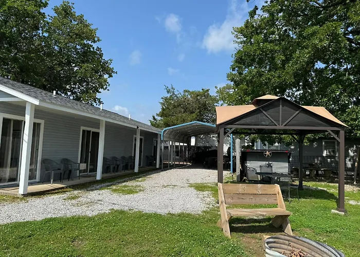 Motels in Greers Ferry