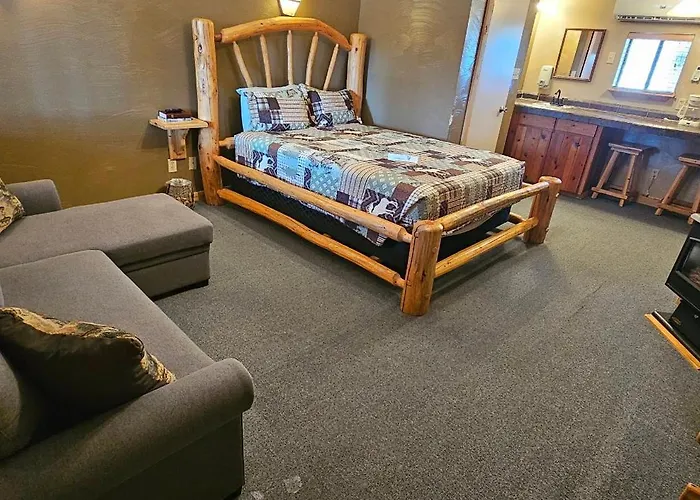 Motels in Alpine