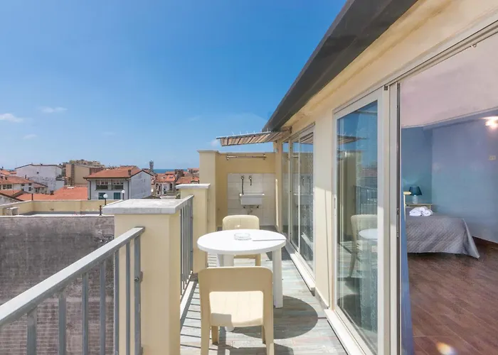Billig Overnatning i Viareggio