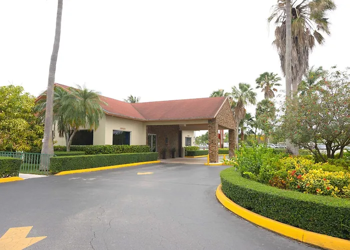 Motels in Doral