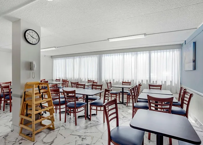 Cheap Hotels in East Brunswick