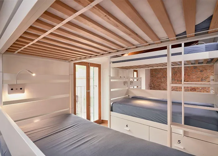 Hostels in Soller