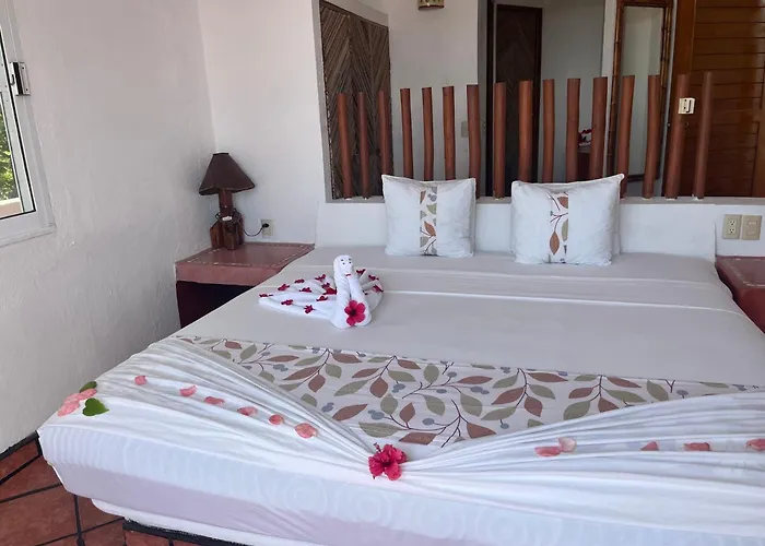 Cheap Hotels in Zihuatanejo