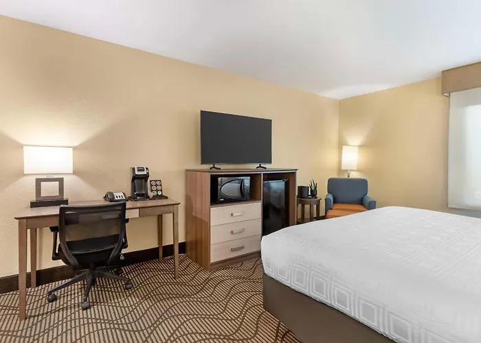Cheap Hotels in Benicia