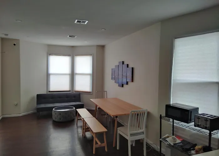 Hostels in Jersey City