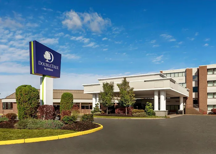 Cheap Hotels in Westborough