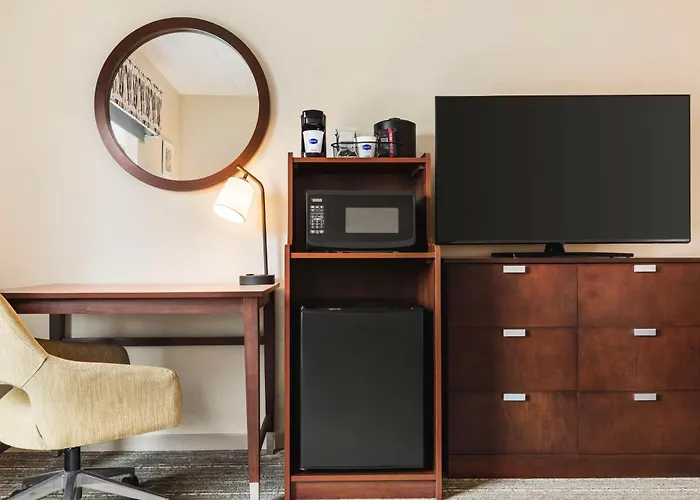 Cheap Hotels in West Homestead