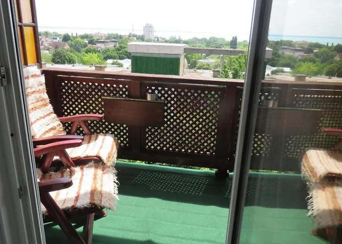 Guest Houses in Balatonalmadi