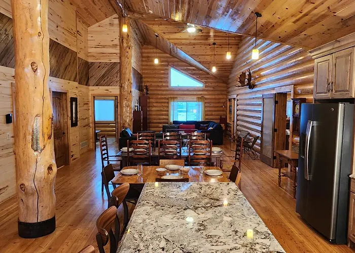 Motels in Hungry Horse